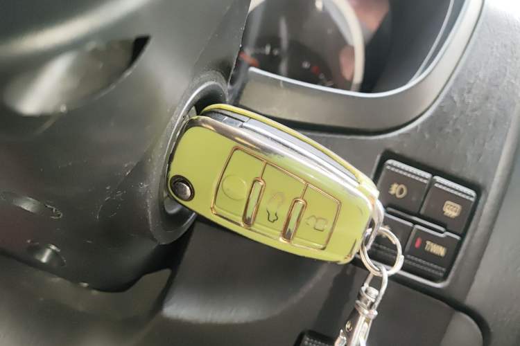 Used Land X9 2009 2.5T VM Two-Wheel Drive Diesel Version Vehicle Key