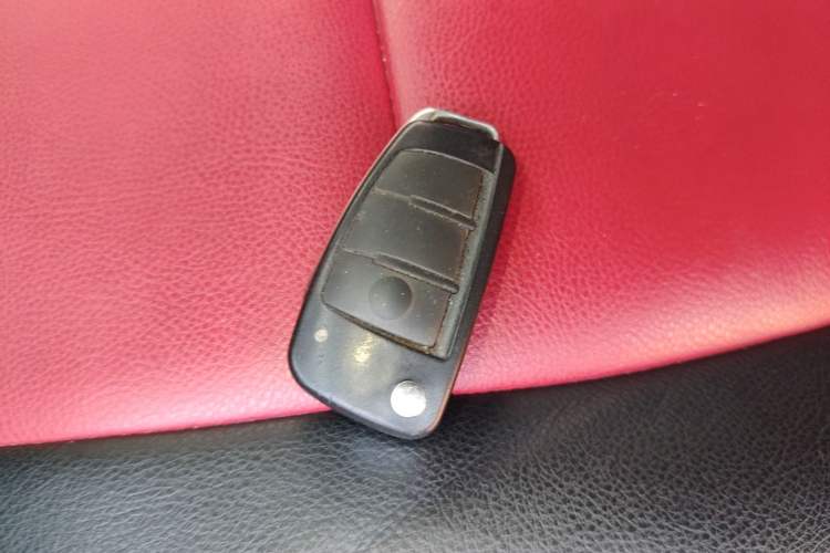 Used Land X9 2009 2.5T VM Four-Wheel Drive Diesel Version Vehicle Key