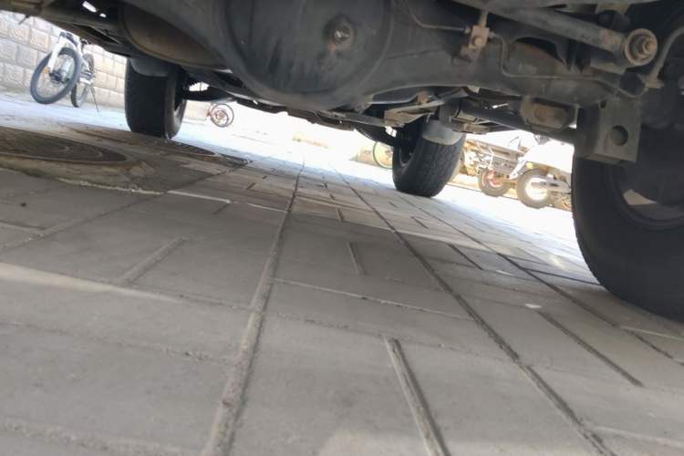 Used Land X9 2013 2.0T Four-Wheel-Drive Diesel Model Chassis Rear