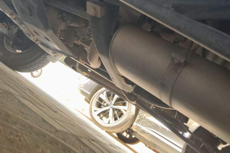 Used Land X9 2013 2.0T Four-Wheel-Drive Diesel Model Chassis Rear Left