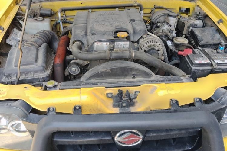 Used Land X9 2013 2.0T Four-Wheel-Drive Diesel Model Engine Bay