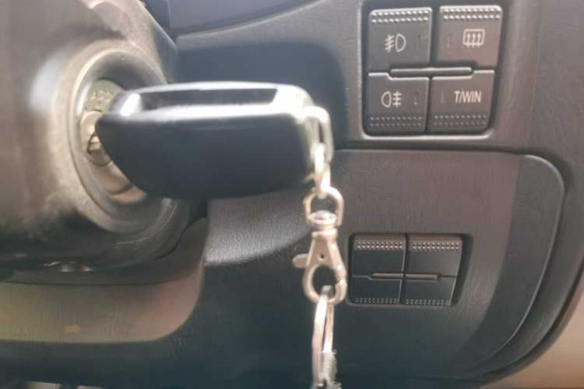 Used Land X9 2013 2.0T Four-Wheel-Drive Diesel Model Vehicle Key