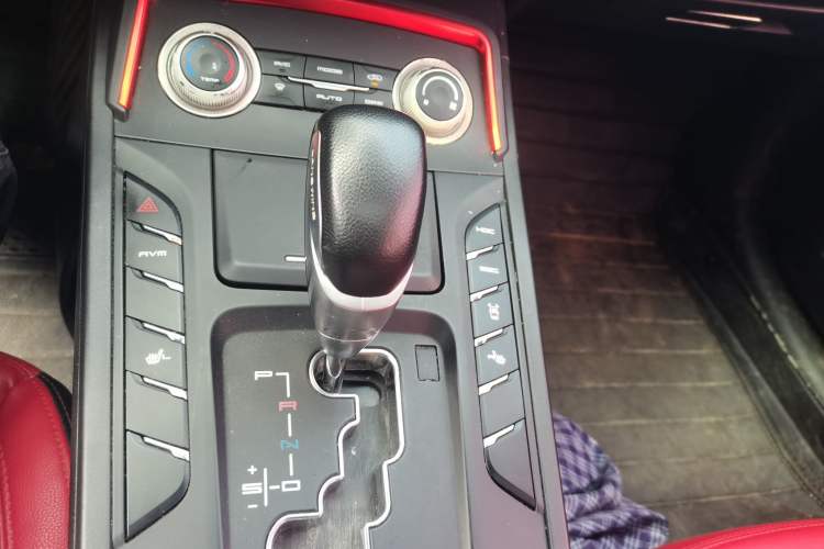 Used Land Xiaoyao 2018 Revised Version 1.5 GTDI CVT Panoramic Platinum Edition Gear Lever