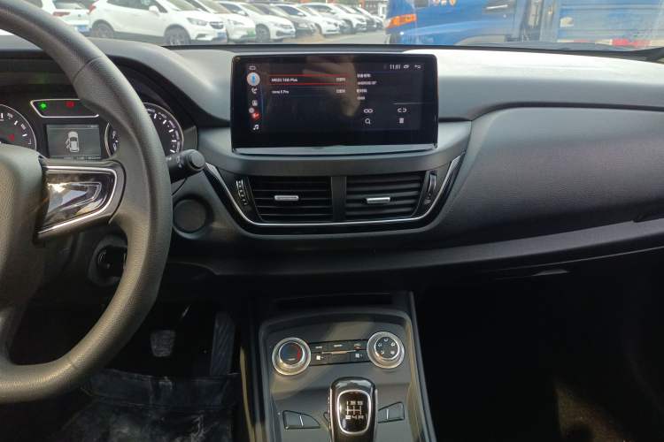 Used Land Xiaoyao 2018 1.5T Manual Silver Edition Audio And AC Panel