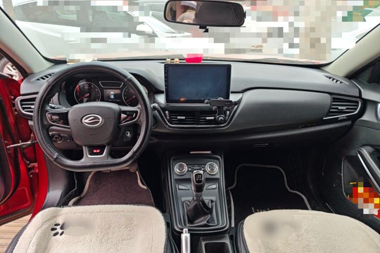 Used Land Xiaoyao 2018 1.5T Manual Silver Edition Center Console