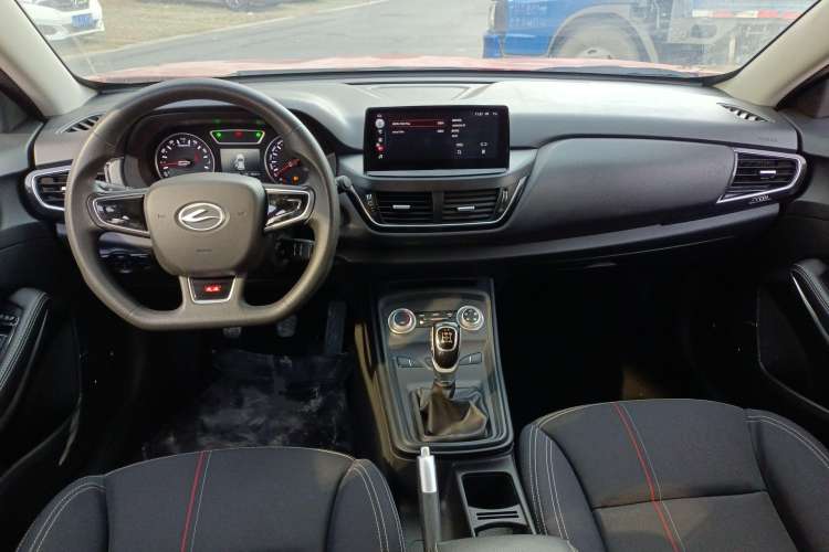 Used Land Xiaoyao 2018 1.5T Manual Silver Edition Center Console