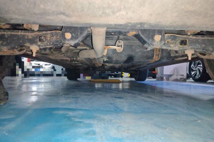 Used Land Xiaoyao 2018 1.5T Manual Silver Edition Chassis Rear