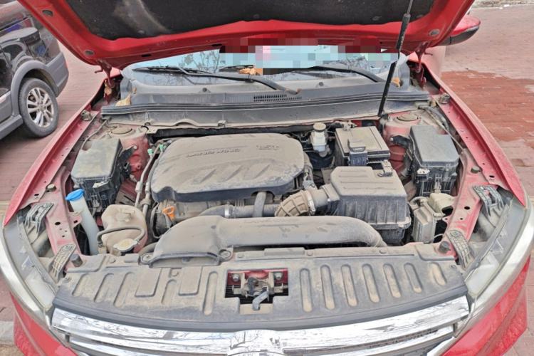 Used Land Xiaoyao 2018 1.5T Manual Silver Edition Engine Bay