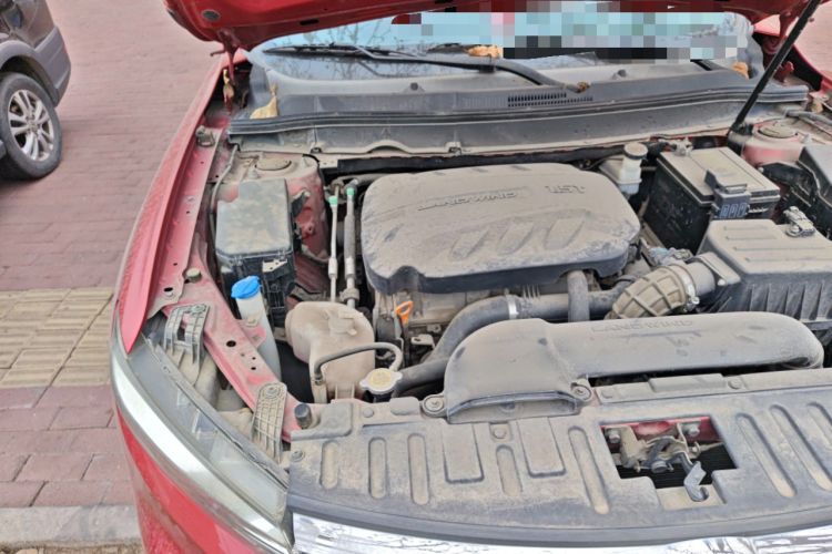 Used Land Xiaoyao 2018 1.5T Manual Silver Edition Engine Bay Right