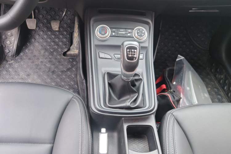 Used Land Xiaoyao 2018 1.5 GTDI Manual Silver Edition Gear Lever