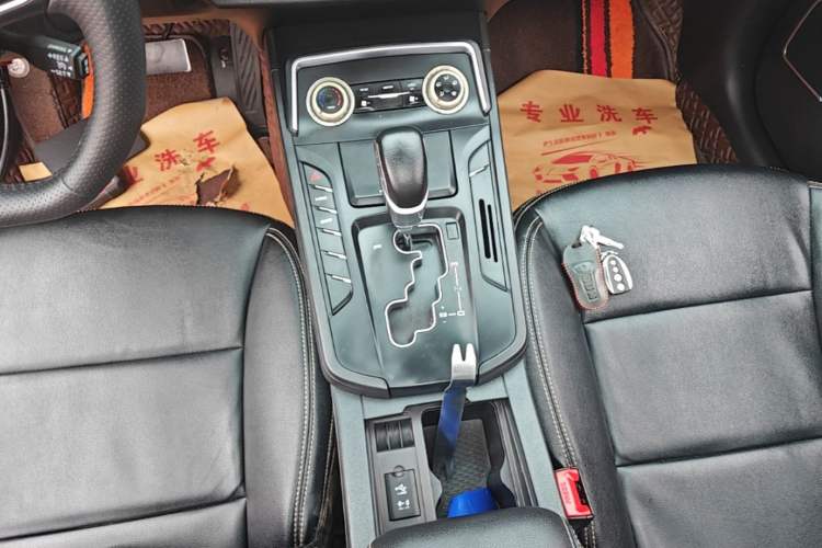 Used Land Xiaoyao 2018 1.5GTDI CVT Panoramic Silver Edition Gear Lever