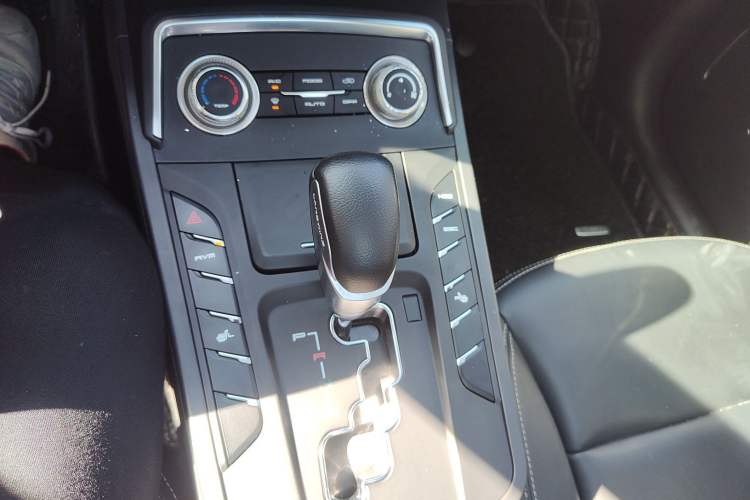 Used Land Xiaoyao 2018 Revised Version 1.5 GTDI CVT Panoramic Platinum Edition Gear Lever