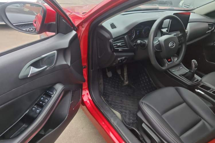 Used Land Xiaoyao 2018 1.5 GTDI Manual Silver Edition Interior 3