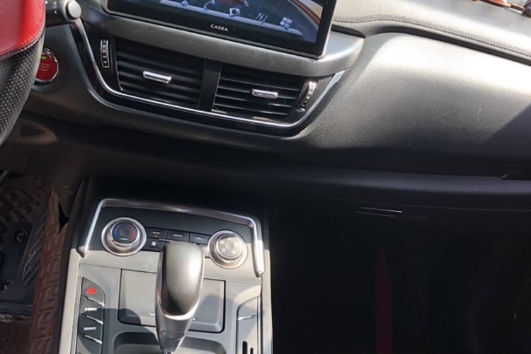 Used Land Xiaoyao 2018 1.5GTDI CVT Panoramic Silver Edition Interior 3