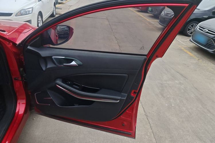 Used Land Xiaoyao 2018 1.5 GTDI Manual Silver Edition Interior 5