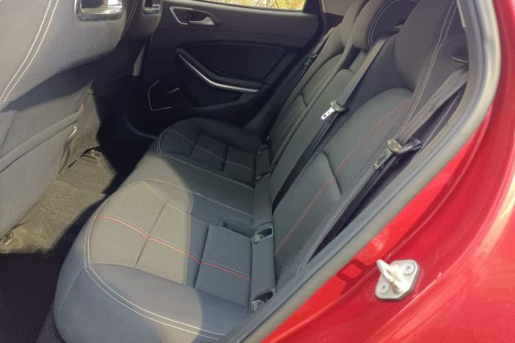 Used Land Xiaoyao 2018 1.5T Manual Silver Edition Left Rear Seat