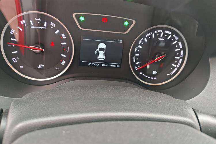 Used Land Xiaoyao 2018 1.5T Manual Silver Edition Odometer Close Up