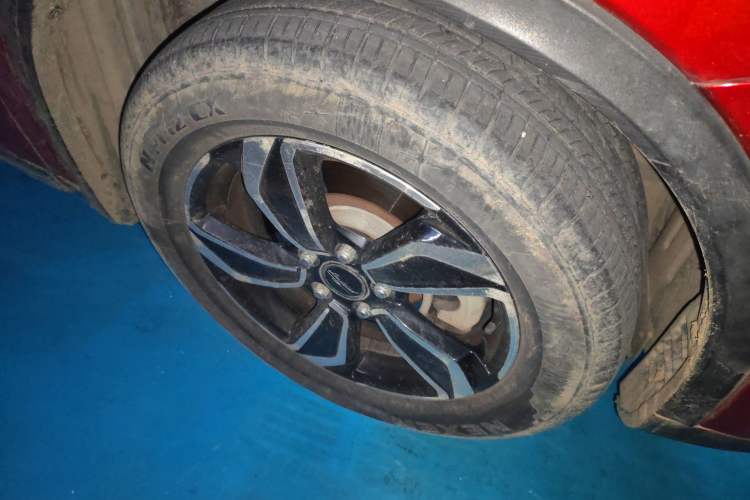 Used Land Xiaoyao 2018 1.5T Manual Silver Edition Right Front Wheel Hub
