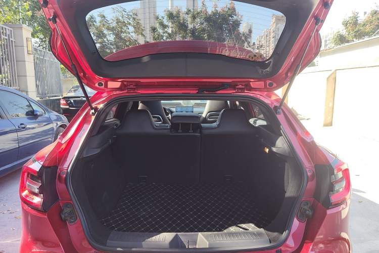 Used Land Xiaoyao 2018 Revised Version 1.5 GTDI CVT Panoramic Platinum Edition Trunk