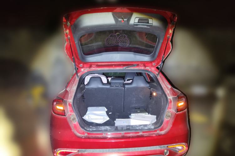 Used Land Xiaoyao 2018 1.5T Manual Panoramic Golden Edition Trunk