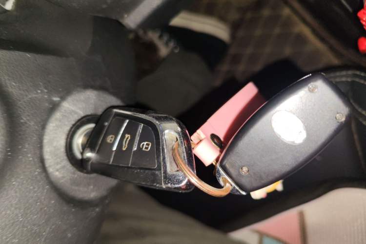 Used Land Xiaoyao 2018 1.5T Manual Panoramic Golden Edition Vehicle Key