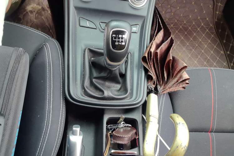 Used Land Xiaoyao 2018 1.5 GTDI Manual Silver Edition Gear Lever
