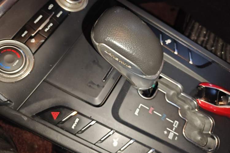 Used Land Xiaoyao 2018 1.5 GTDI CVT Panoramic Platinum Edition Gear Lever