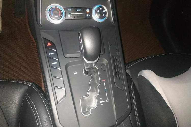 Used Land Xiaoyao 2018 Revised Version 1.5 GTDI CVT Panoramic Golden Edition Gear Lever