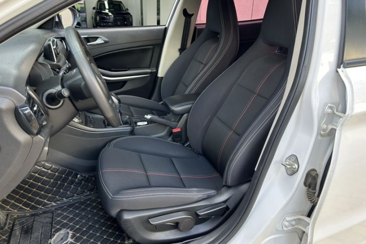 Used Land Xiaoyao 2018 1.5 GTDI Manual Silver Edition Interior 7