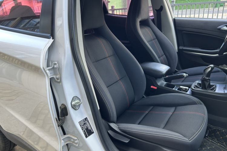 Used Land Xiaoyao 2018 1.5 GTDI Manual Silver Edition Right Front Seat