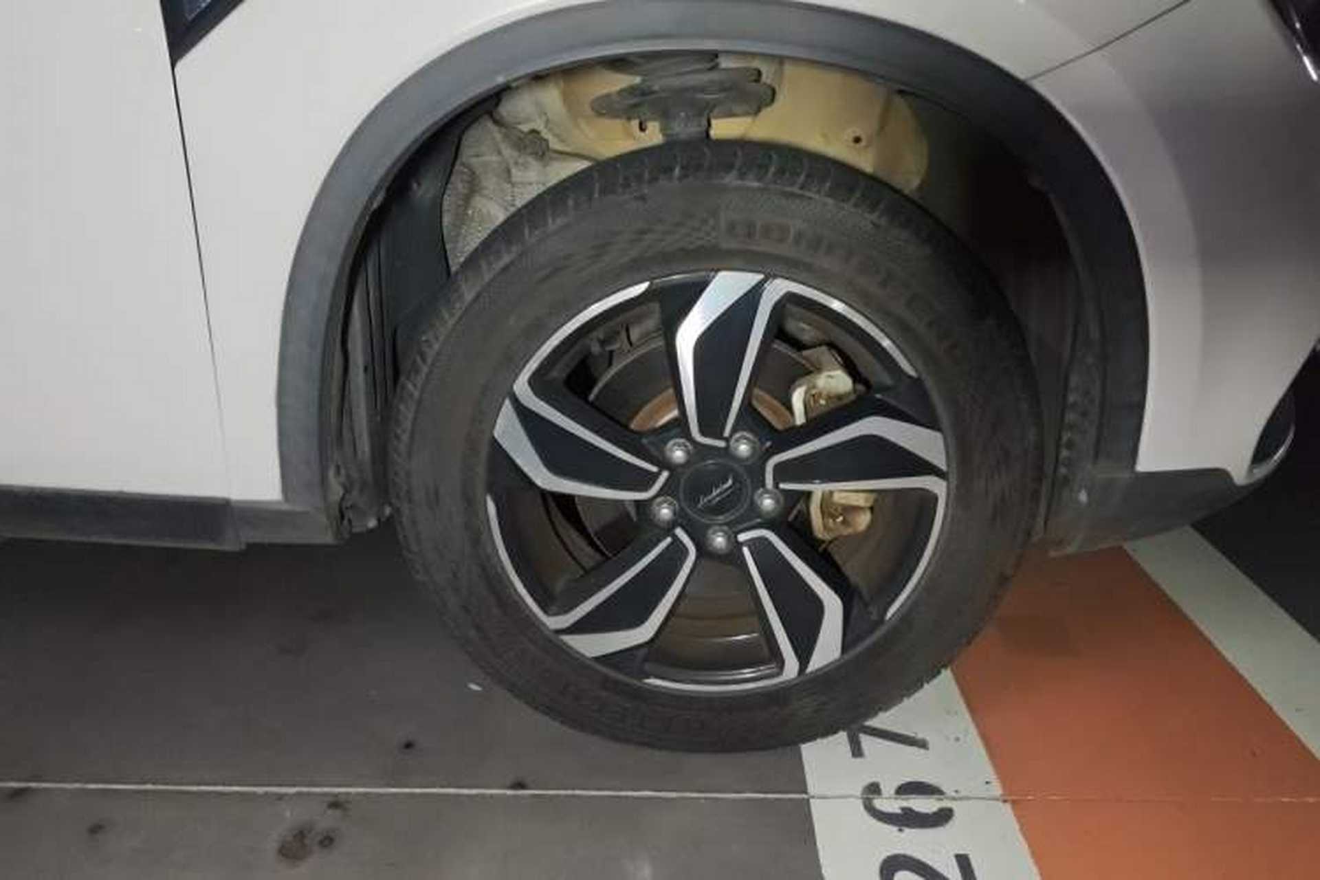 Used Land Xiaoyao 2018 1.5 GTDI Manual Silver Edition Right Front Wheel Hub