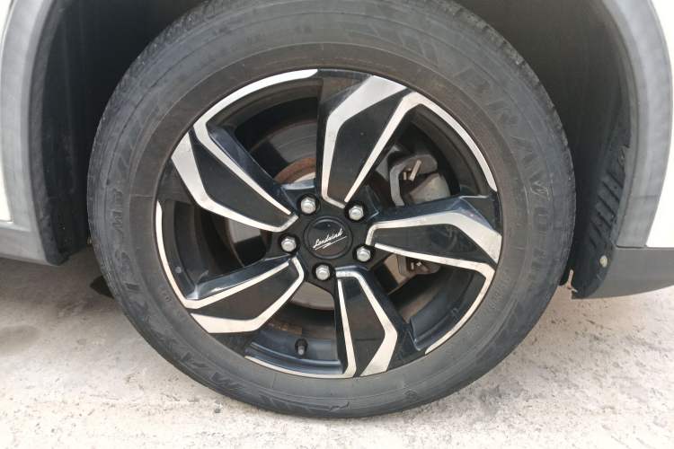Used Land Xiaoyao 2018 1.5 GTDI Manual Silver Edition Right Front Wheel Hub