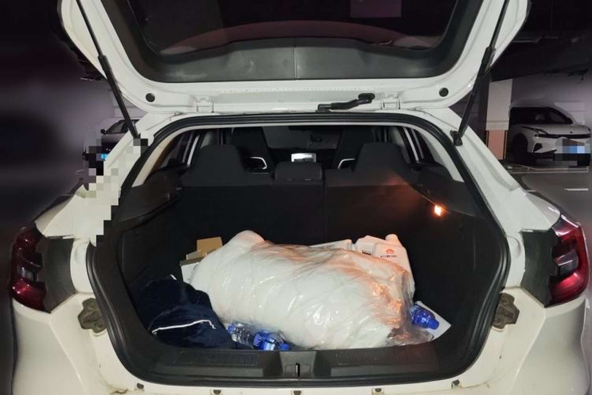 Used Land Xiaoyao 2018 1.5 GTDI Manual Silver Edition Trunk