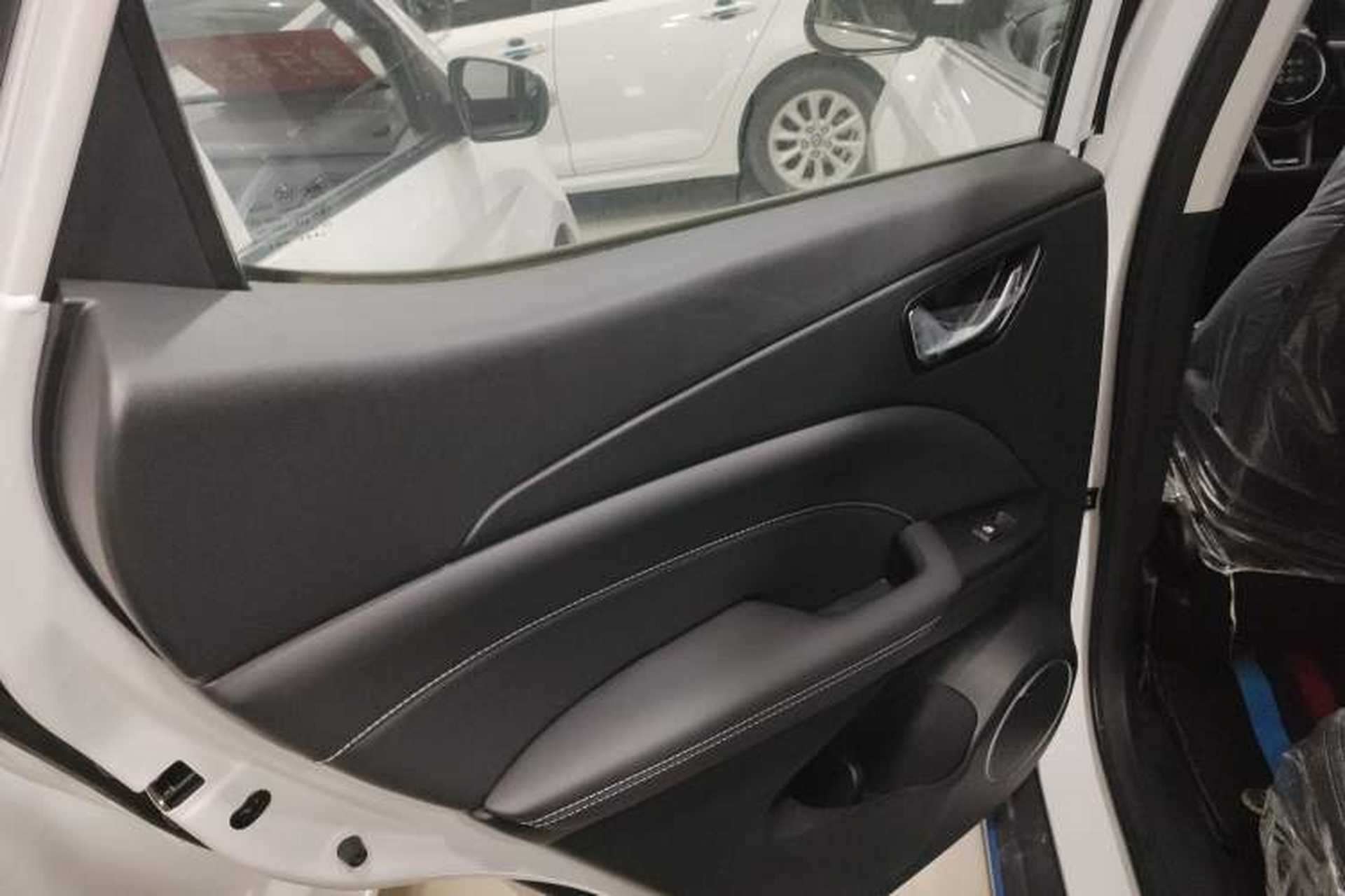 Used Landian E3 2023 405 km Comfort Edition Interior 5
