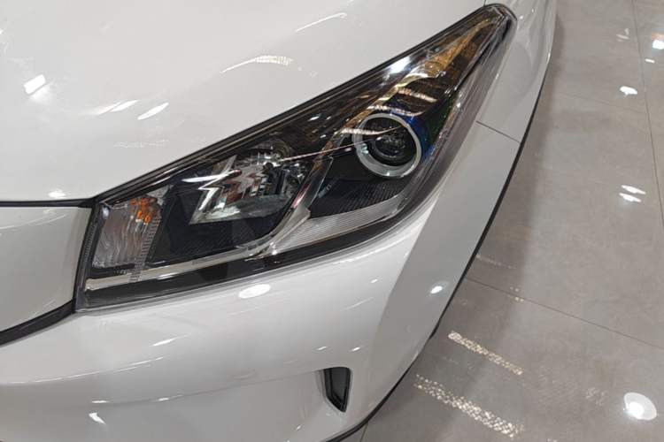 Used Landian E3 2023 405 km Comfort Edition Left Front Headlight