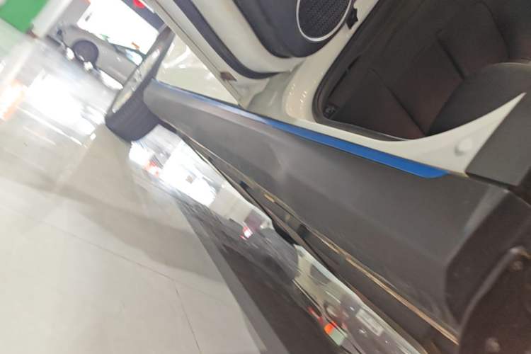 Used Landian E3 2023 405 km Comfort Edition Left Side Sill