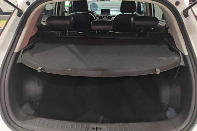 Used Landian E3 2023 405 km Comfort Edition Trunk