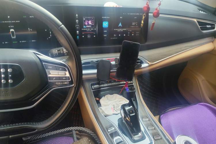 Used Landian E5 2023 1.5L DE-i 100KM Zhenxiang Edition 7-Seater Audio And AC Panel