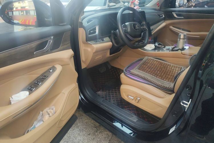Used Landian E5 2023 1.5L DE-i 100KM Zhenxiang Edition 7-Seater Driver Seat