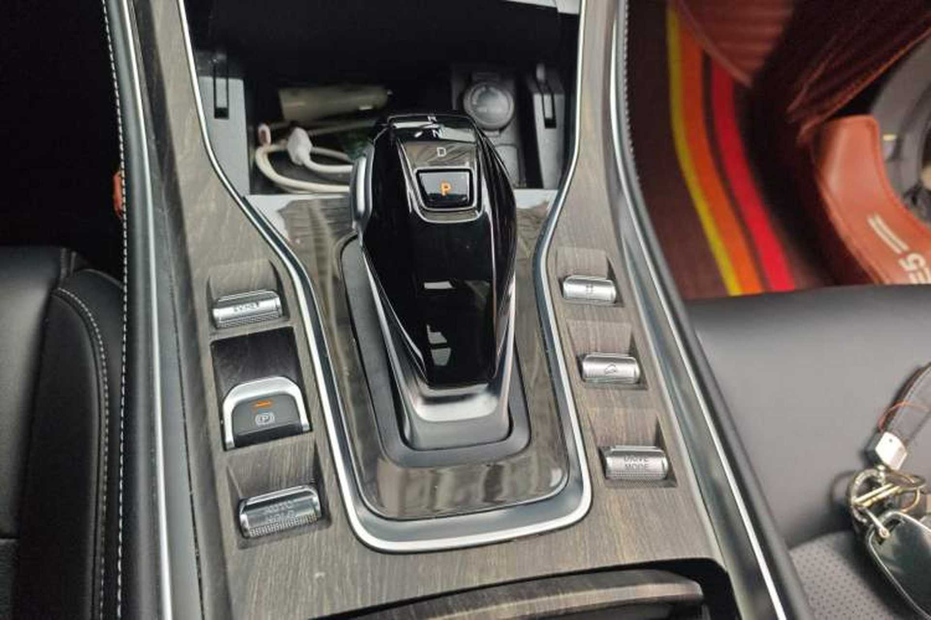 Used Landian E5 2023 1.5L DE-i 100KM Zhenxiang Edition 5-seater Gear Lever