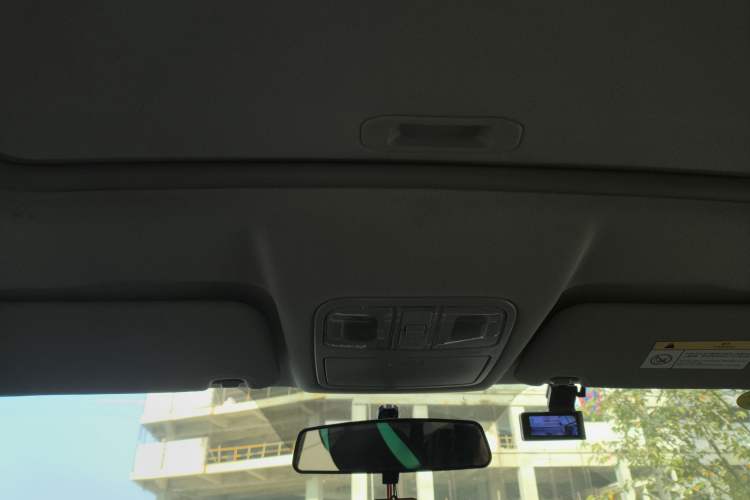 Used Landian E5 2023 1.5L DE-i 100KM Comfort Edition 7-Seater Headliner