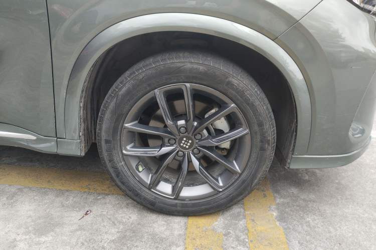 Used Landian E5 2023 1.5L DE-i 100KM Comfort Edition 7-Seater Right Front Wheel Hub