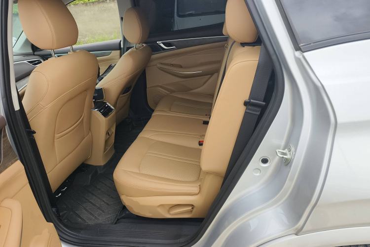 Used Landian E5 2024 Honor Edition 100KM Deluxe 7-Seater Left Rear Seat