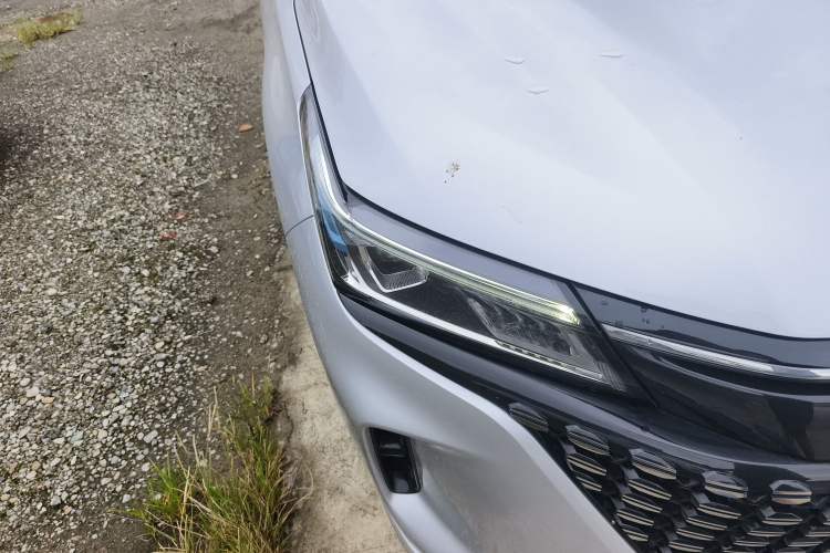Used Landian E5 2024 Honor Edition 100KM Deluxe 7-Seater Right Front Headlight