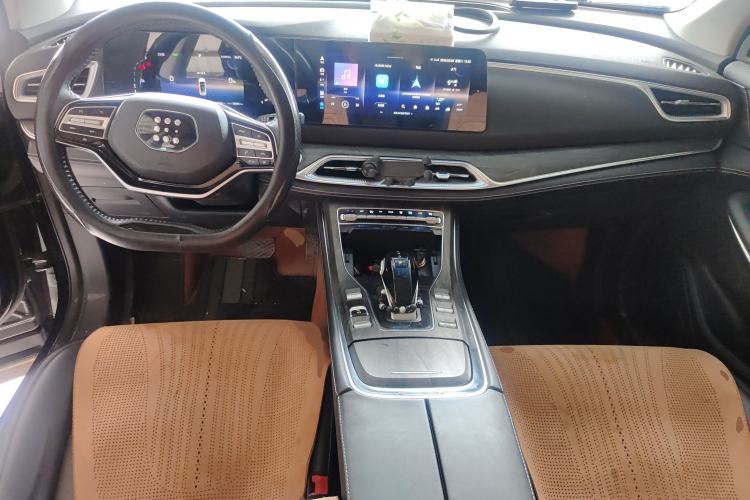 Used Landian E5 2023 1.5L DE-i 100KM Comfort Edition 7-Seater Center Console