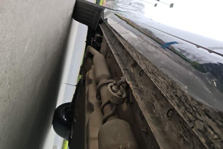 Used Landian E5 2023 1.5L DE-i 100KM Zhenxiang Edition 7-Seater Chassis Front Right
