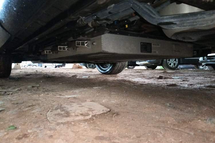Used Landian E5 2023 1.5L DE-i 100KM Comfort Edition 7-Seater Chassis Rear Left