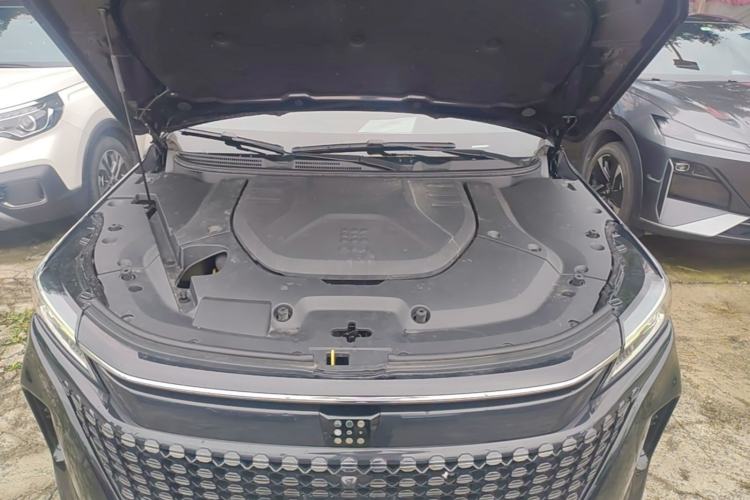 Used Landian E5 2023 1.5L DE-i 100KM Comfort Edition 7-Seater Engine Bay