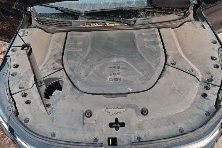 Used Landian E5 2023 1.5L DE-i 100KM Zhenxiang Edition 7-Seater Engine Bay