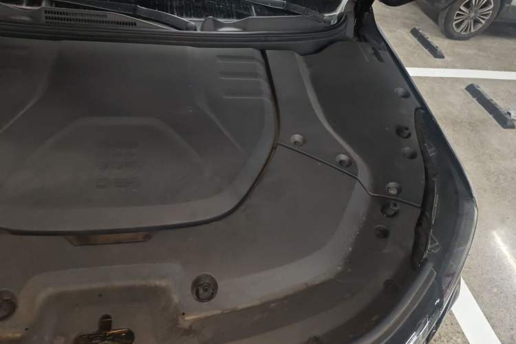 Used Landian E5 2023 1.5L DE-i 100KM Zhenxiang Edition 7-Seater Engine Bay Left